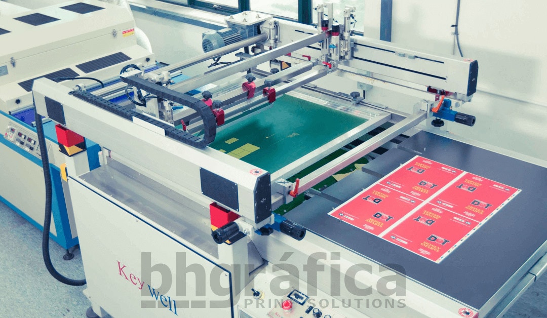 grafica-acabamento-verniz-localizado