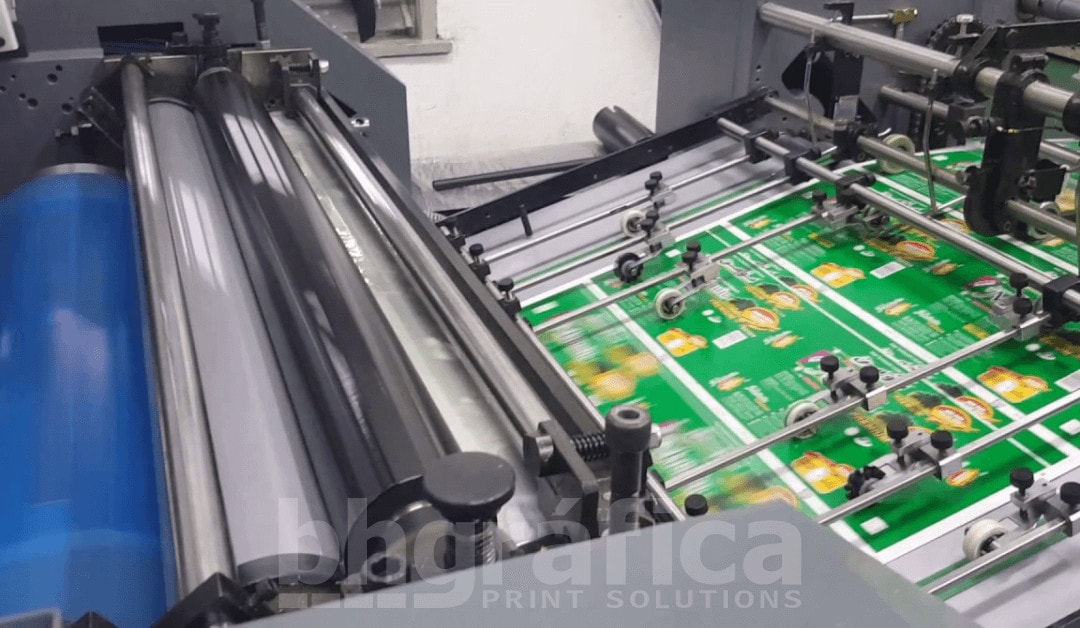 grafica-acabamento-verniz-total